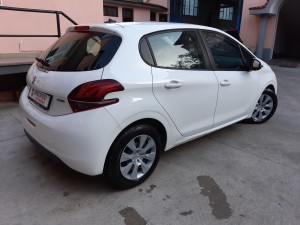 Peugeot 208 bianca crescenzoautomobili (9)