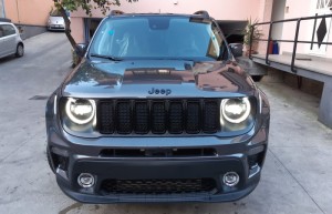 Jeep-Renegade-Granite-Crystal-Black-line-5-700x450