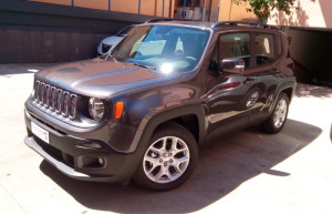Jeep-Renegade-longitude-Granite-2-700x450