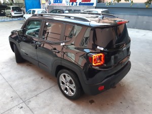 Renegade Limited Nero cerchi 18 crescenzoautomobili (9)