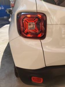 Jeep Renegade black line (11)