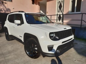 Jeep Renegade black line (5)