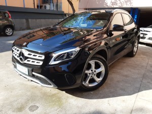 Mercedes GLA sport nera crescenzo automobili (4)