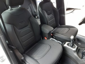Jeep Renegade business bianco (18)