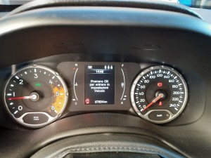 Jeep renegade business crescenzo automobili (15)