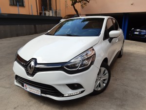 Renault clio (3)