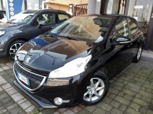 peugeot 208 (1)