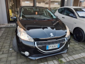 peugeot 208 (3)