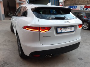 Jaguar F-pace r-sport (10)