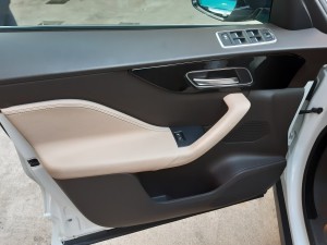 Jaguar F-pace r-sport (19)