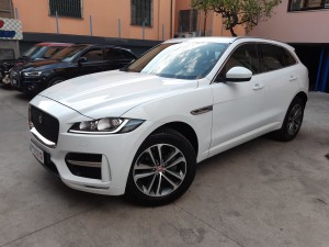 Jaguar F-pace r-sport (4)
