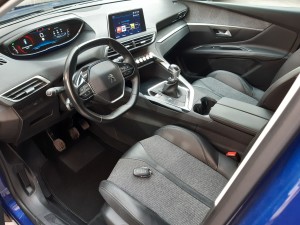 Peugeot 3008 Allure blu (12)