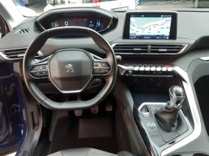 Peugeot 3008 Allure blu (18)