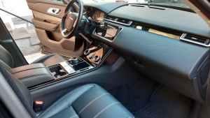 Range rover Velar (12)