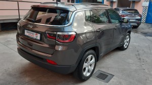 Jeep Compass business (6)