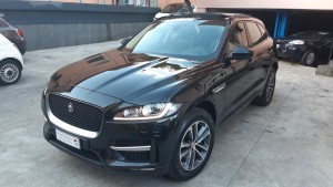 JAGUAR F PACE (2)