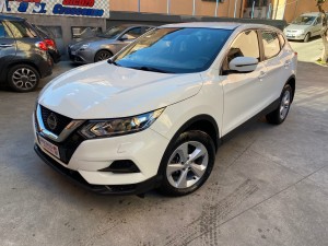 Nissan Qashqai bianco (2)