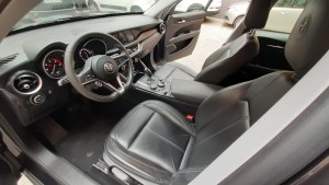 Alfa Stelvio Nera (12)