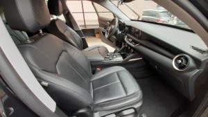 Alfa Stelvio Nera (15)
