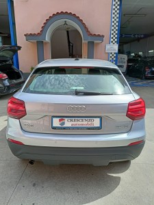 Audi Q2 grigio (5)