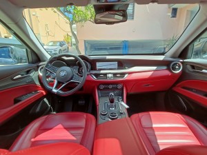 Alfa Stelvio Lusso (9)