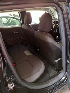 Jeep Renegade Limited nera (14)
