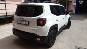 Jeep renegade bianca crescenzo automobili (11)