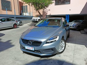 Volvo V40 cross Country (2)