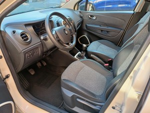 Renault Captur beige (11)