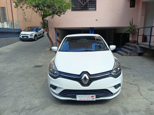 Clio 4 serie bianca (3)