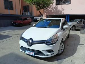 Renault Clio (1)