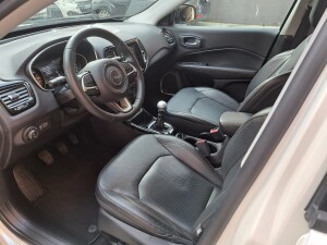 Jeep Compass bianco e nero (11)