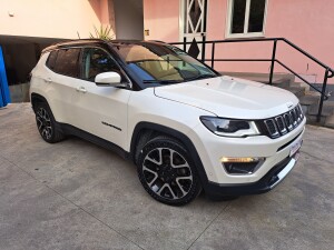 Jeep Compass bianco e nero (7)