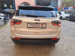 Jeep Compass bianco e nero (9)