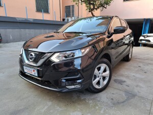 NISSAN QASHQAI BUSINESS NERO (2)