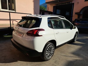 Peugeot 2008 bianca (9)