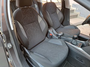 Peugeot 2008 grigio (13)