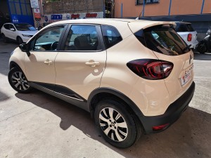 Renault Captur avorio crescenzo automobili (6)