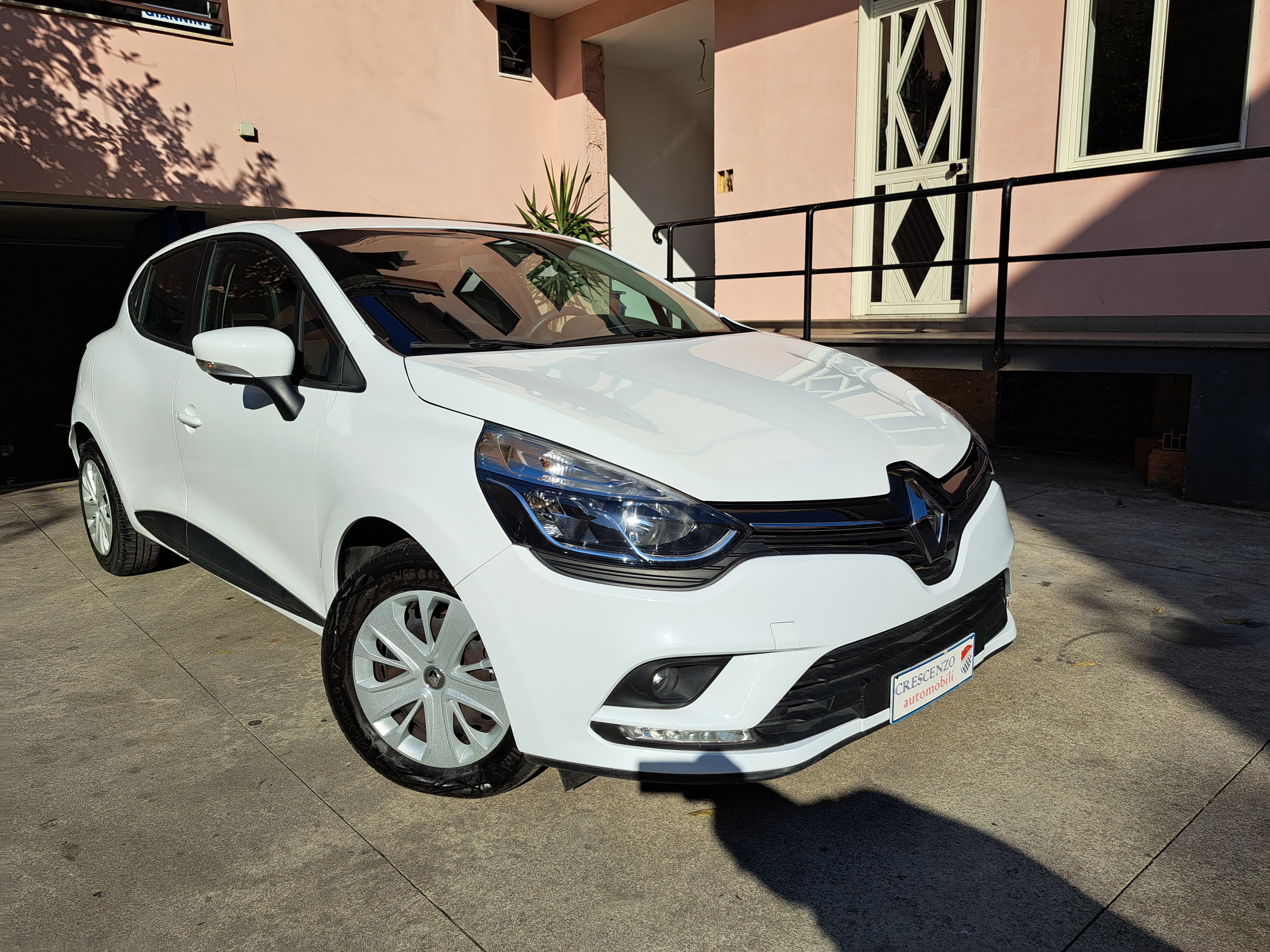 Renault clio IV bianca (4) - Crescenzo Automobili