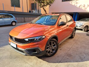 Fiat tipo cross (2)