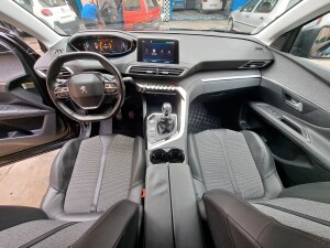 Peugeot 3008 Allure nero (12)