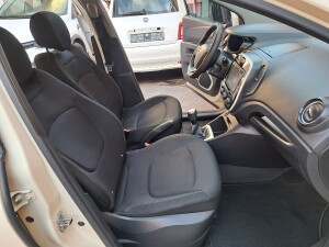 Renault Captur avorio 2018 (11)