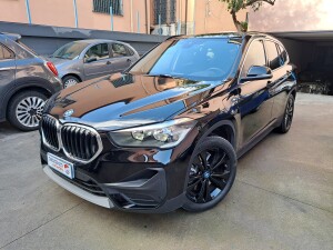 BMW X1 (1)