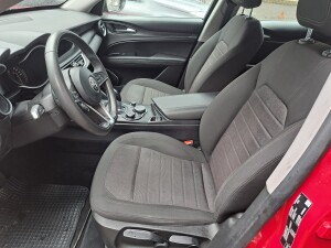 Alfa Stelvio rossa crescenzo automobili (15)